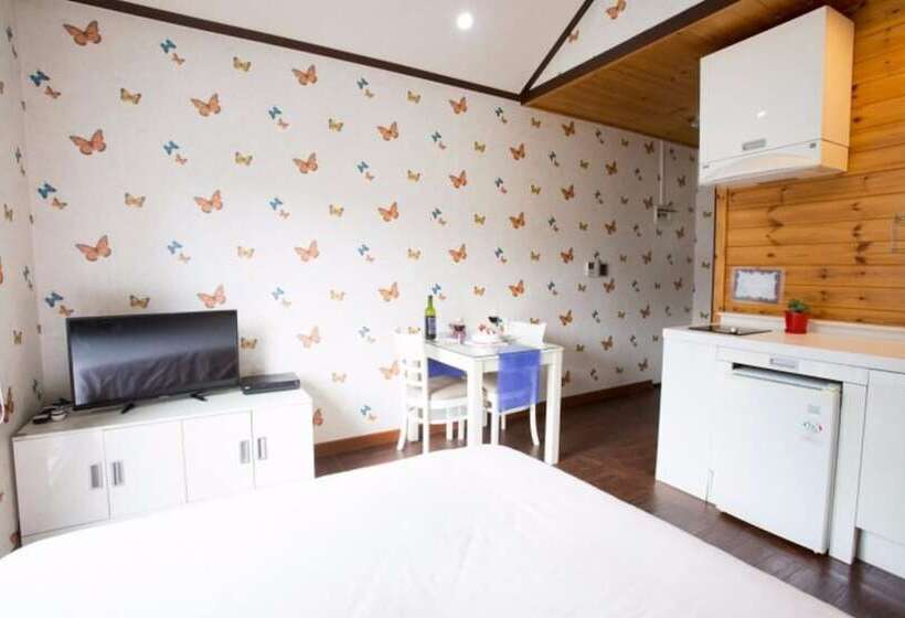 Hotel Pocheon Forest Pension