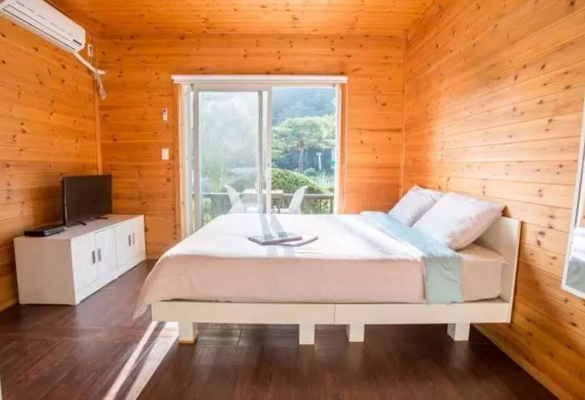 هتل Pocheon Forest Pension