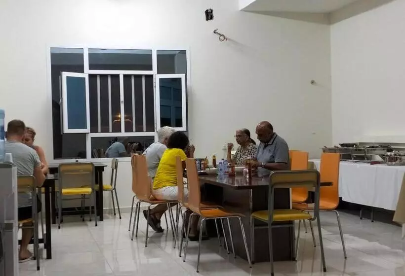 پانسیون Turtle Guest House