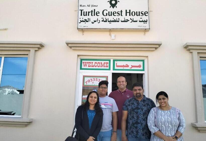 پانسیون Turtle Guest House