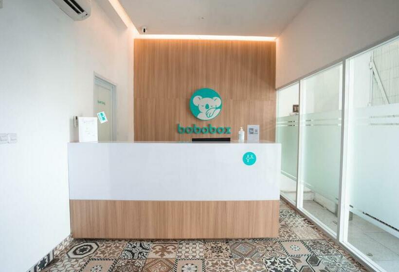 Otel Bobopod Slamet Riyadi, Solo