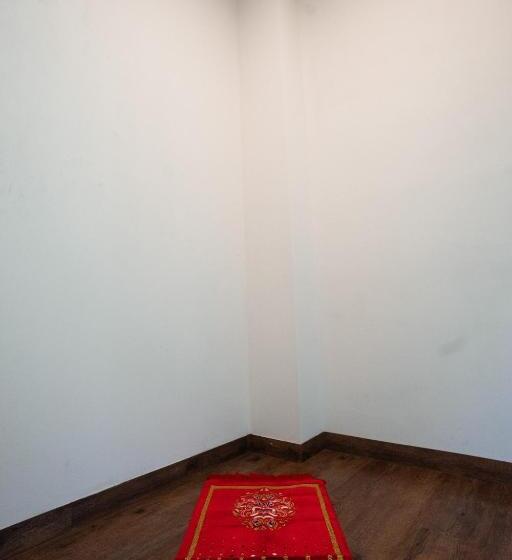 Otel Bobopod Slamet Riyadi, Solo