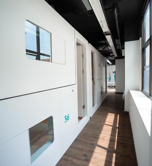 Otel Bobopod Slamet Riyadi, Solo