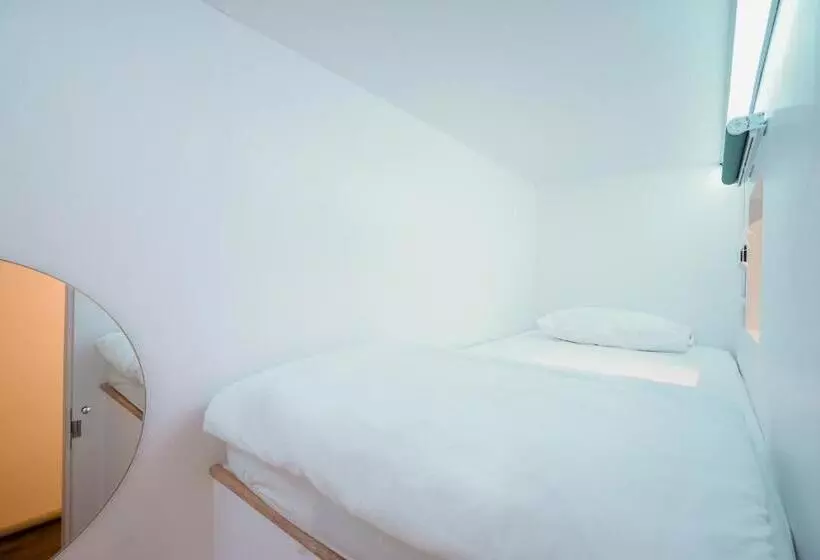 Hotelli Bobopod Slamet Riyadi, Solo