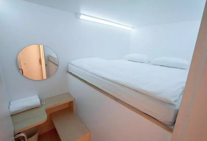 Hotelli Bobopod Slamet Riyadi, Solo