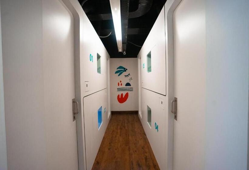 Otel Bobopod Slamet Riyadi, Solo