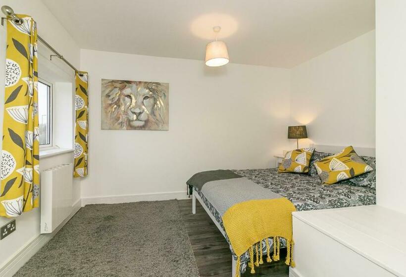 فندق Denby Lodge