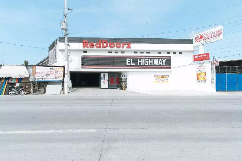 Hotelli Reddoorz @ El Highway  Bulacan