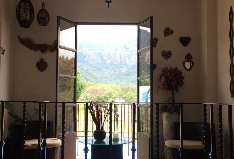 בית מלון כפרי Amador