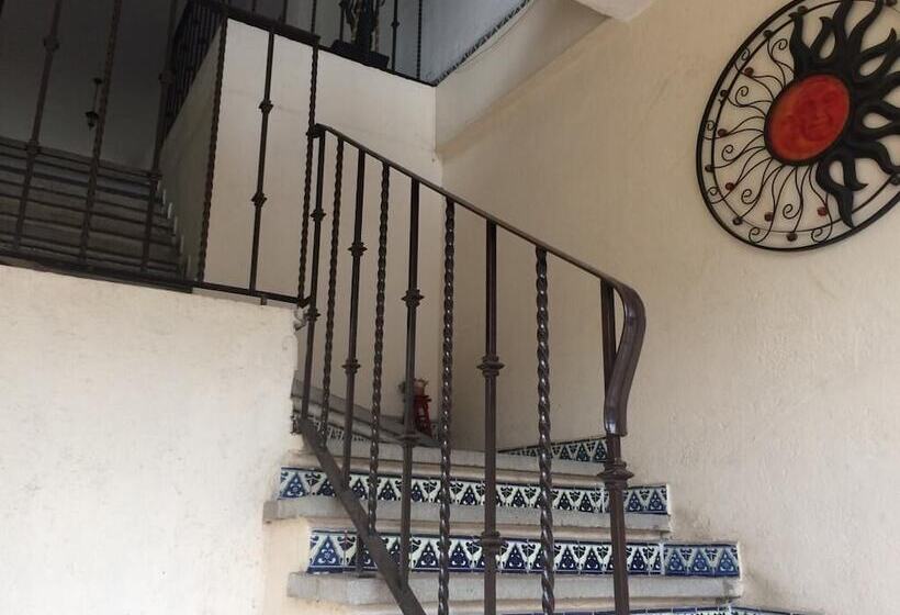 בית מלון כפרי Amador