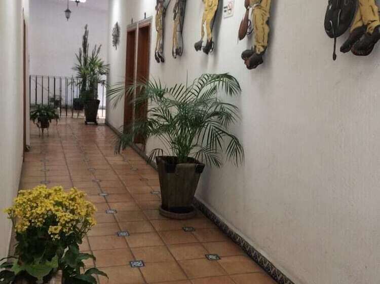 בית מלון כפרי Amador