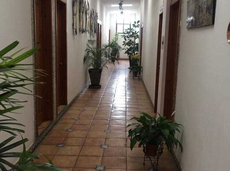 בית מלון כפרי Amador