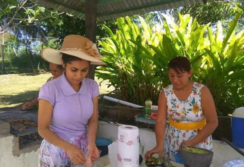 ホテル Cabañas El Porvenir
