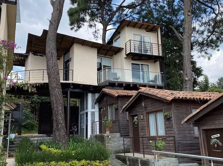 هتل Cabañas Treje