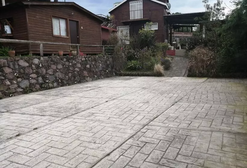 هتل Cabañas Treje