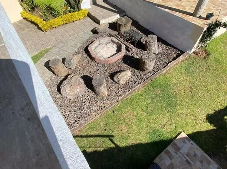 هتل Cabañas Treje