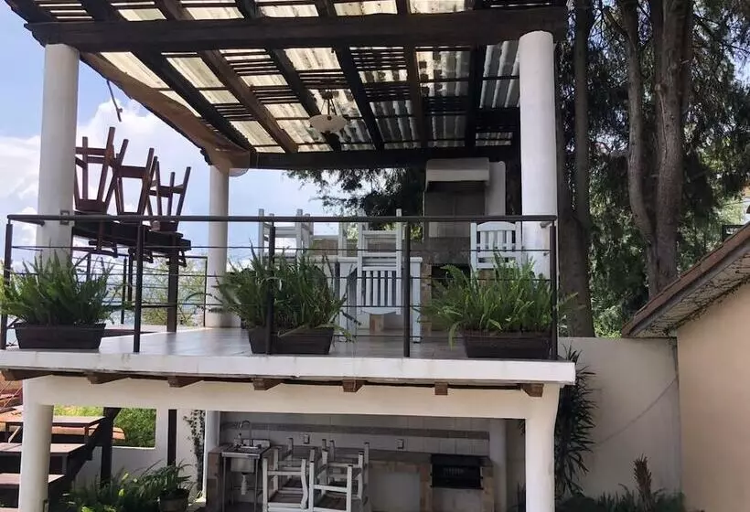 هتل Cabañas Treje