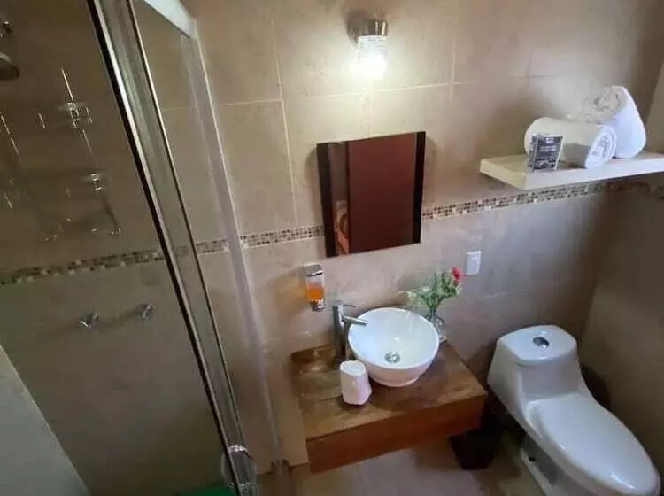 هتل Cabañas Treje