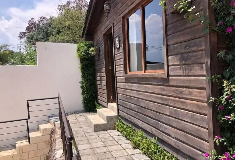 هتل Cabañas Treje