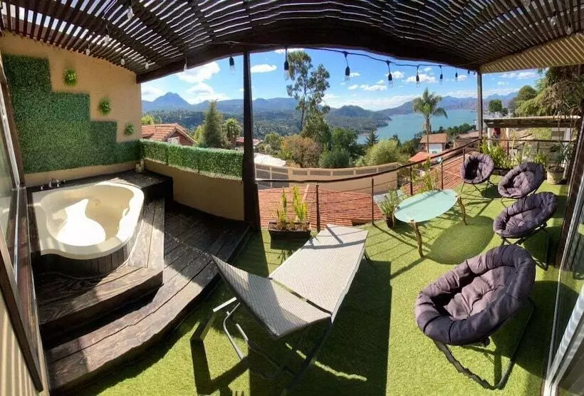 هتل Cabañas Treje