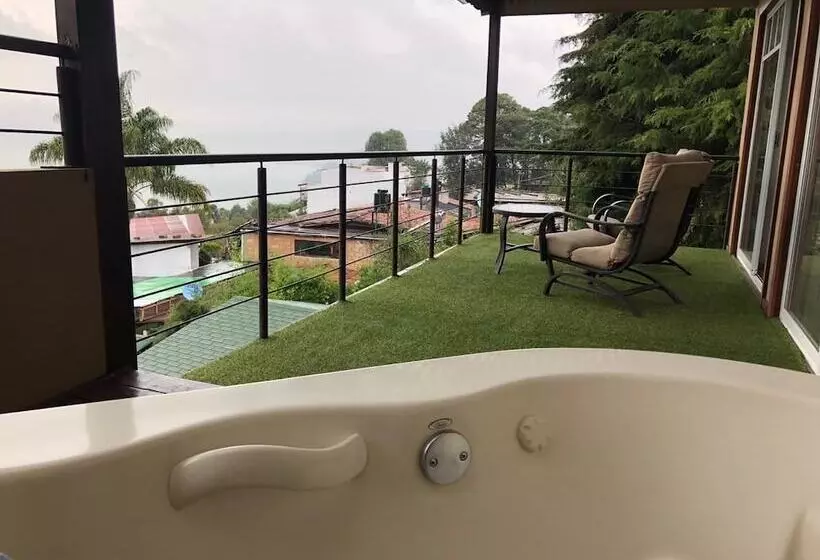 هتل Cabañas Treje