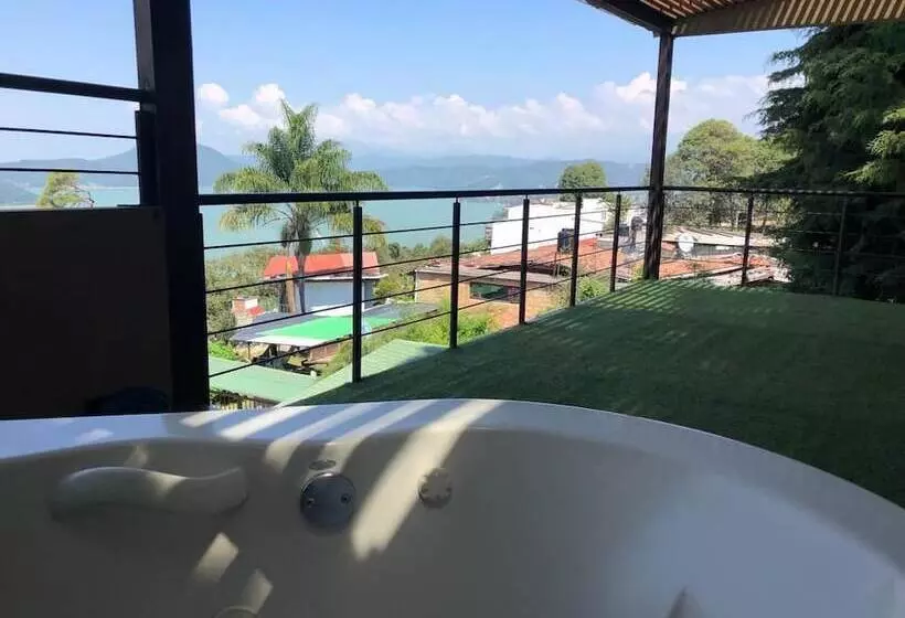 هتل Cabañas Treje