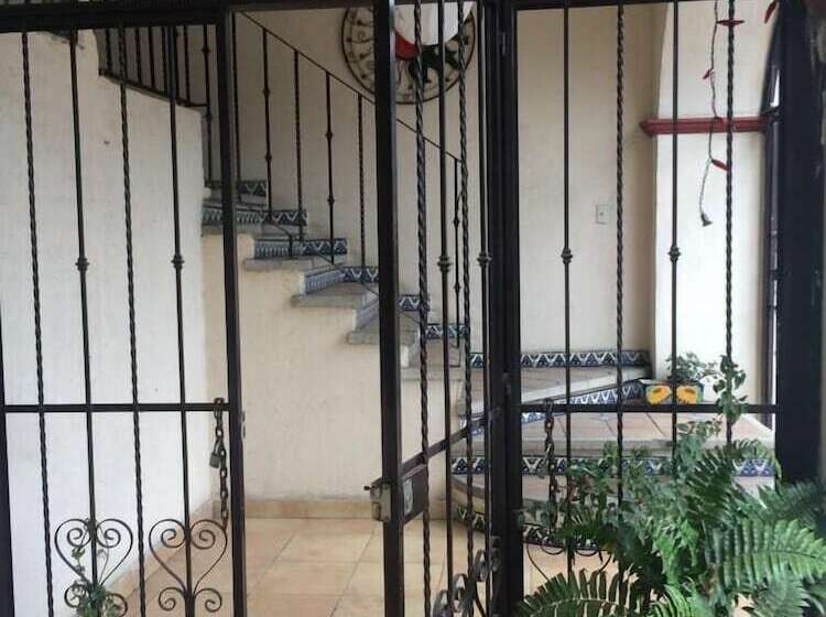 בית מלון כפרי Amador