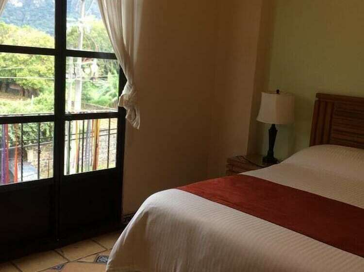 בית מלון כפרי Amador