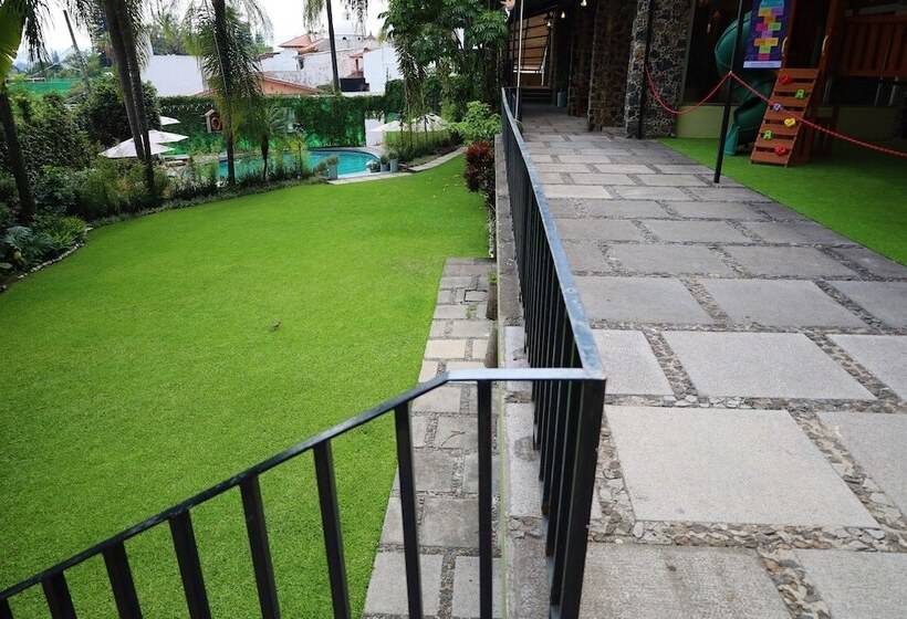 هتل Grand Vista Cuernavaca