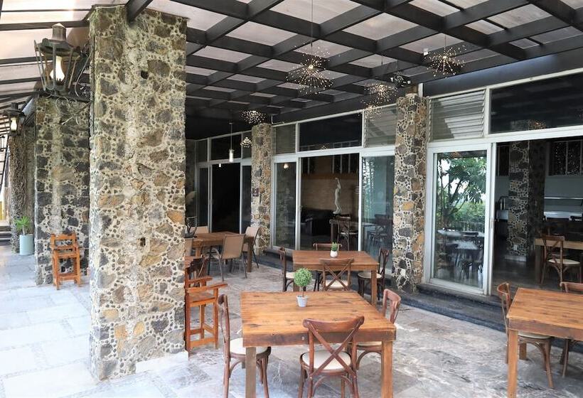 هتل Grand Vista Cuernavaca