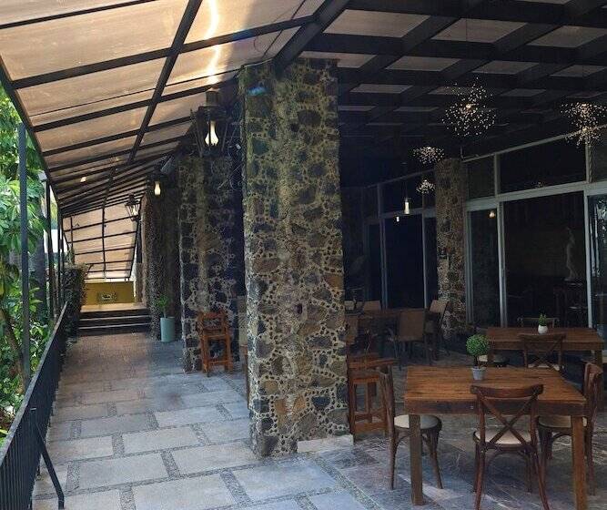 هتل Grand Vista Cuernavaca