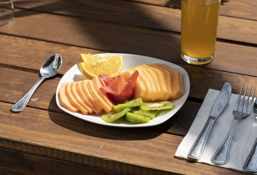 هتل Grand Vista Cuernavaca