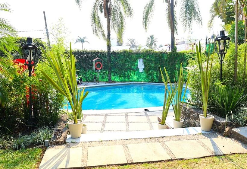 هتل Grand Vista Cuernavaca