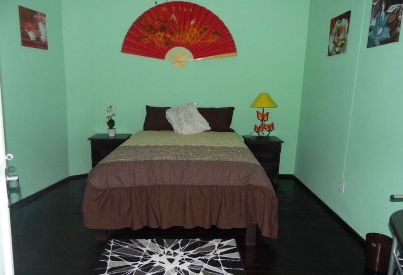 هتل La Casa Del Cheff