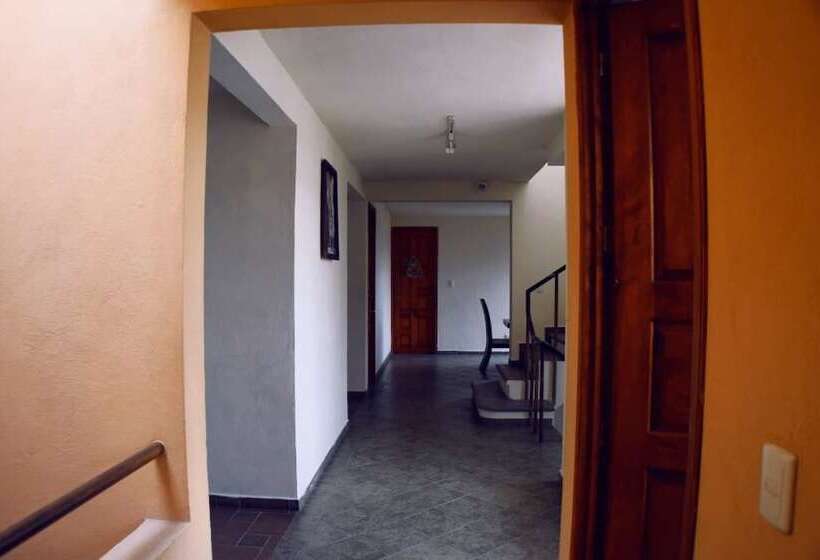 هتل La Casa Del Cheff