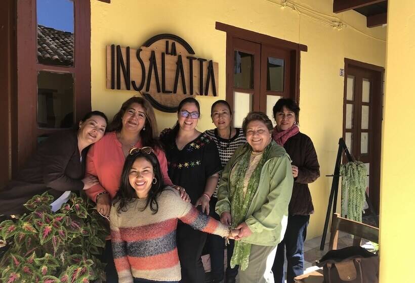 Otel Oj Wayan Hostal