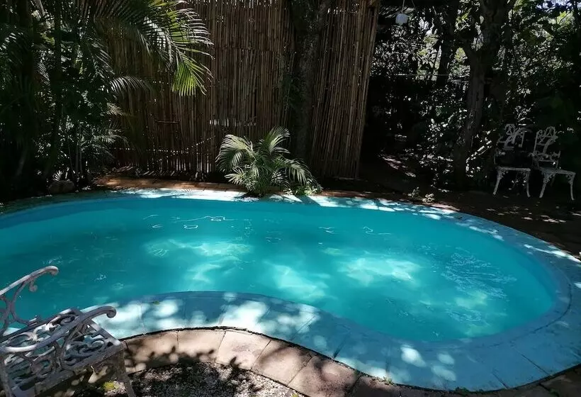 هتل Posada Bugambilias