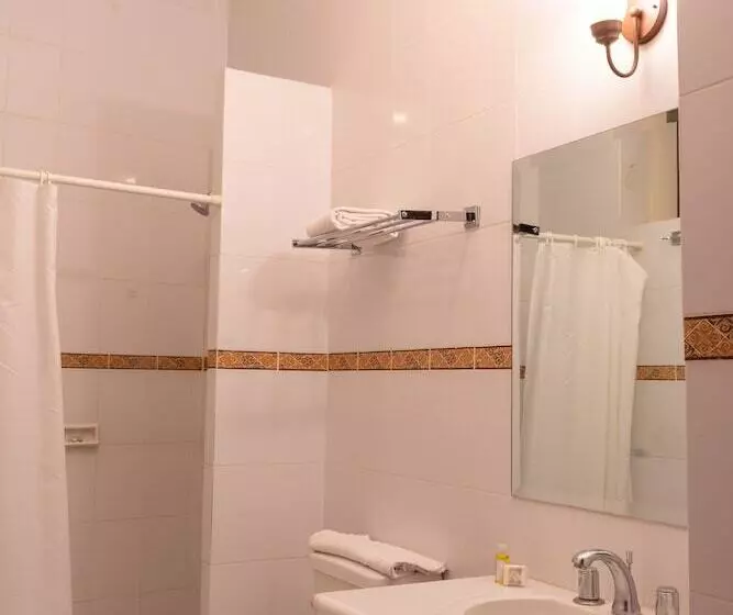 هتل Roma