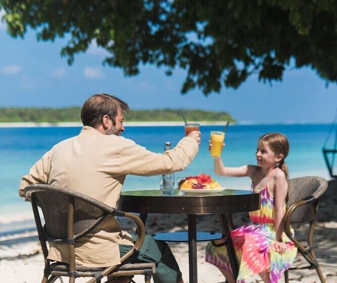 هتل Thundi Village And Spa