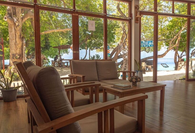 هتل Thundi Village And Spa