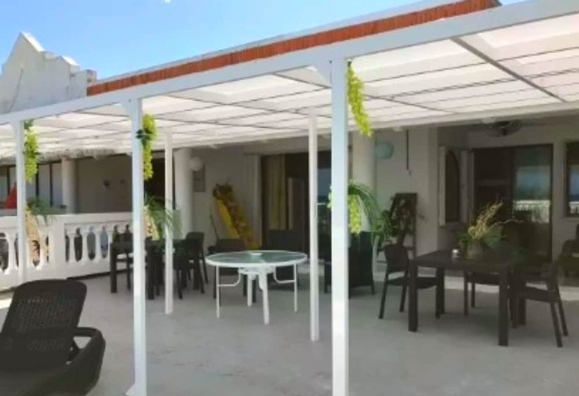 هتل Tribe On The Beach