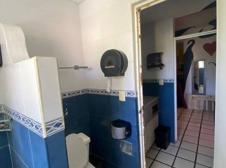 هتل Tribe On The Beach