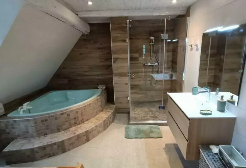 Hotelli Un Balcon Sur Les Toits