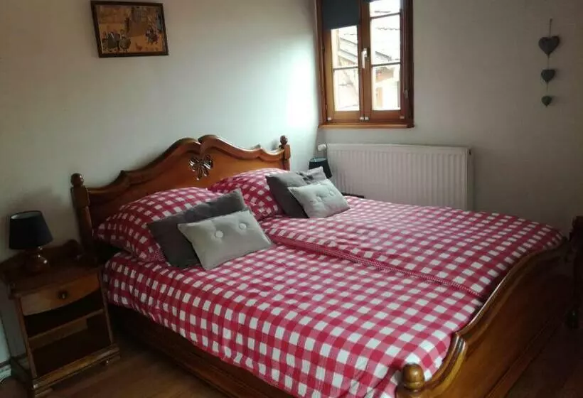 Hotelli Un Balcon Sur Les Toits