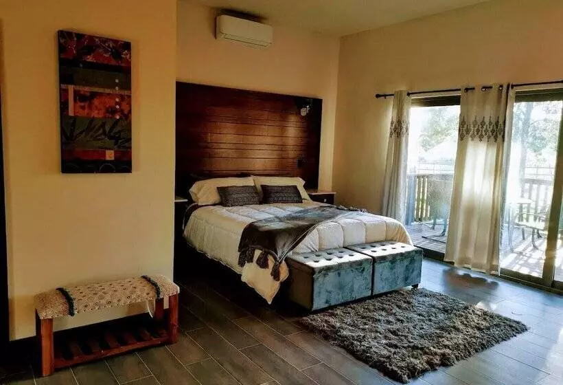 Omni Sancti Hotel Boutique & Polo Club