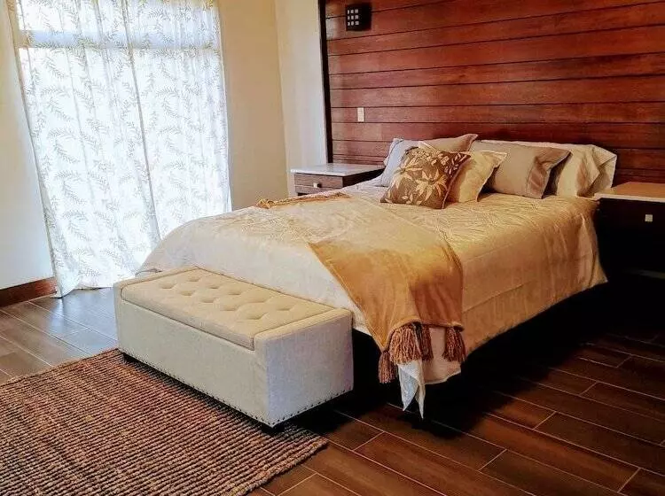 Omni Sancti Hotel Boutique & Polo Club