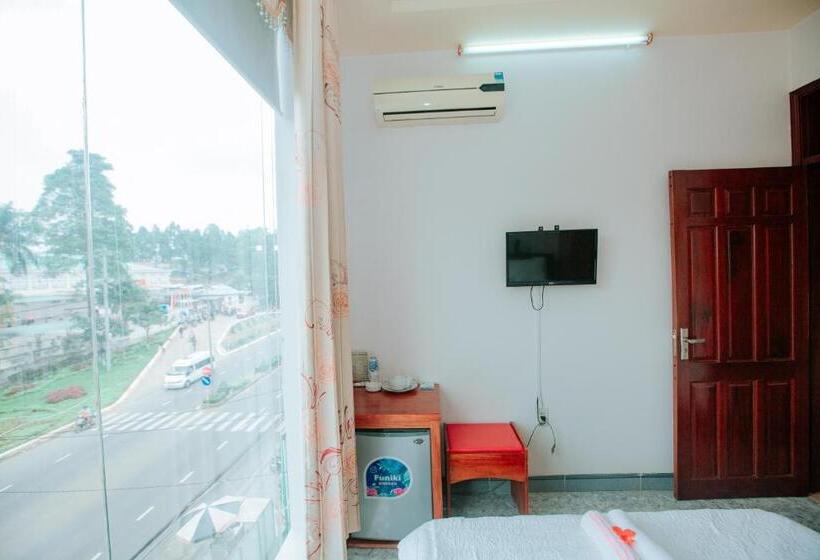 تختخواب و صبحانه Nhà Nghỉ Kim Lài   đối Diện Bệnh Viện Tỉnh Gia Lai  132 Tôn Thất Tùng