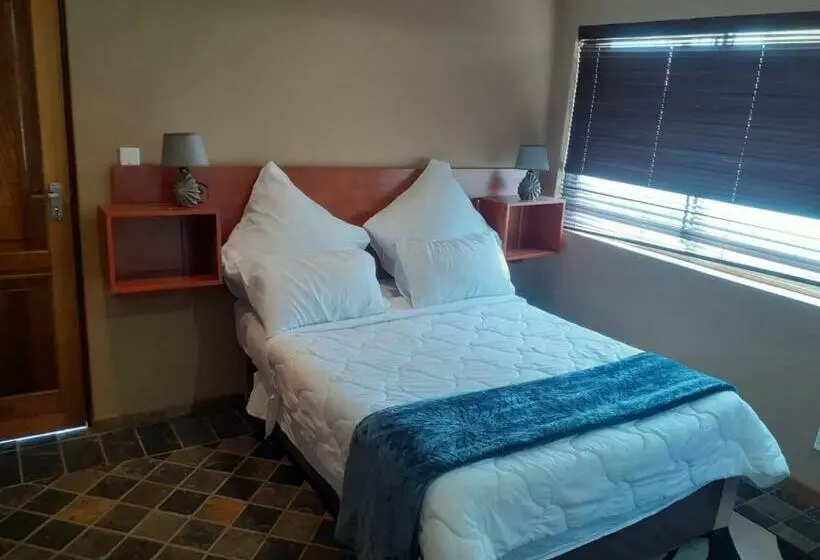 ペンション Sasha Guest House