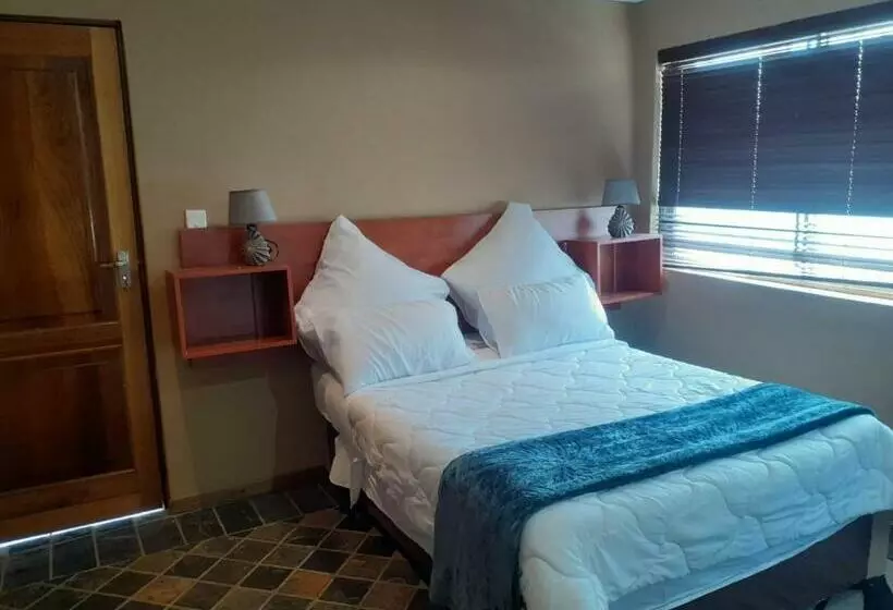 ペンション Sasha Guest House