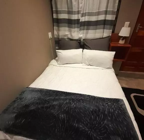 ペンション Sasha Guest House